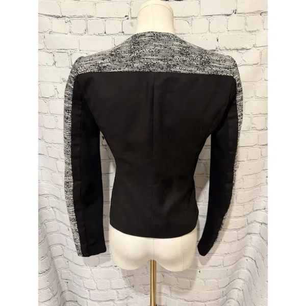 BCBG MaxAzria Black & White Long Sleeve Short Cotton Blend Blazer Size XXS - Image 4