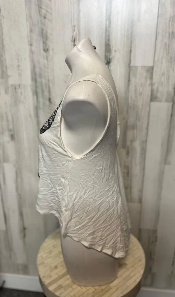 White Tank Top Size M - Image 2