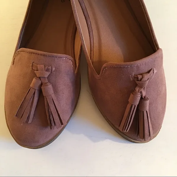 LAST ONE 5.5❣️Taupe/Blush Suede Flat with Tassels - Image 2