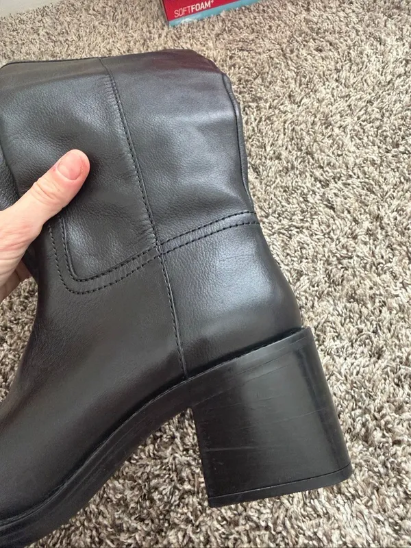 Zara Knee High Mid Heel Leather Boots Size 6 or 36 - Image 8
