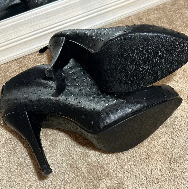 Ankle Boots Size 10  - Image 4
