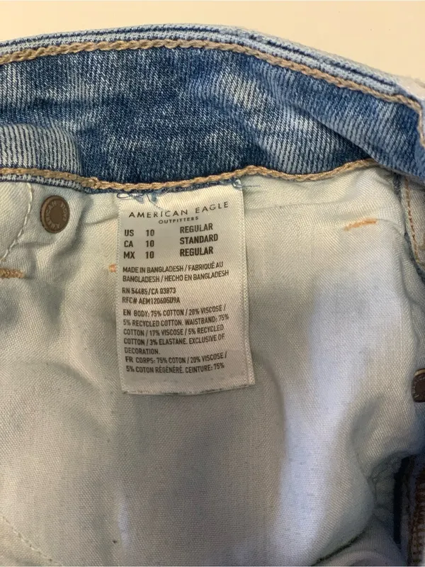 American Eagle Light Distressed women’s Mid-Rise Jeans Size-10 Distressed Street - Image 3