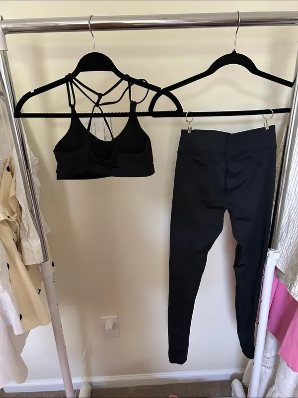 Under Armour Black Strappy Sports Bra and High-Waist Leggings Set - Image 9