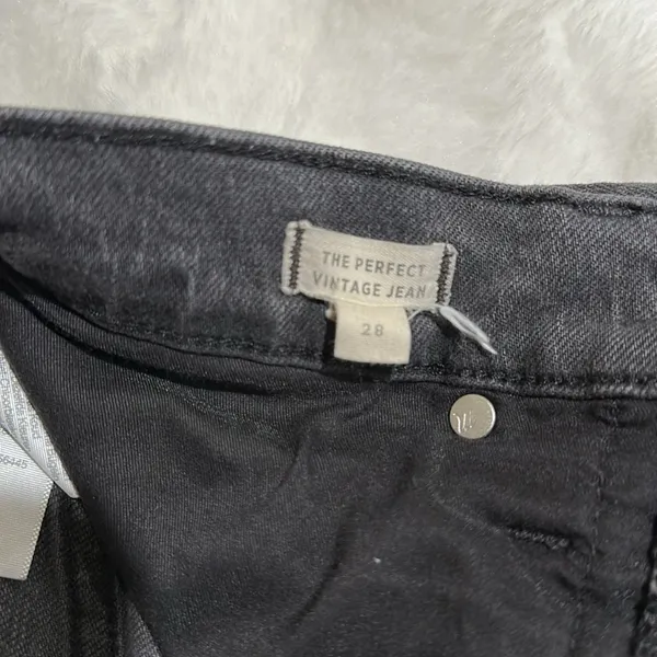 Madewell size 28 The Perfect Vintage Denim high rise cropped jeans - Image 8