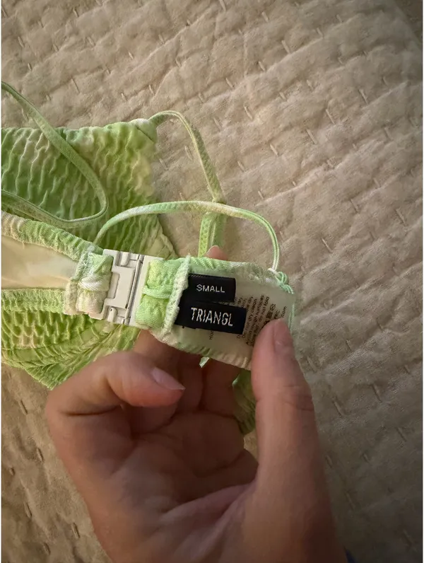 Triangl Green and white textured bikini top - Image 8