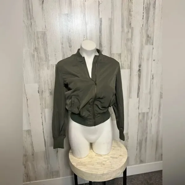 Green jacket  - Image 2