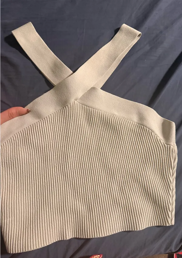 Babaton Crop Aritzia - Image 2