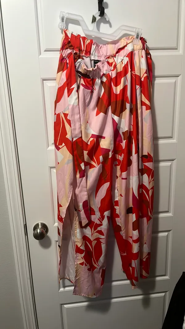 SheIn Floral Summer Pants with Slits - Image 2