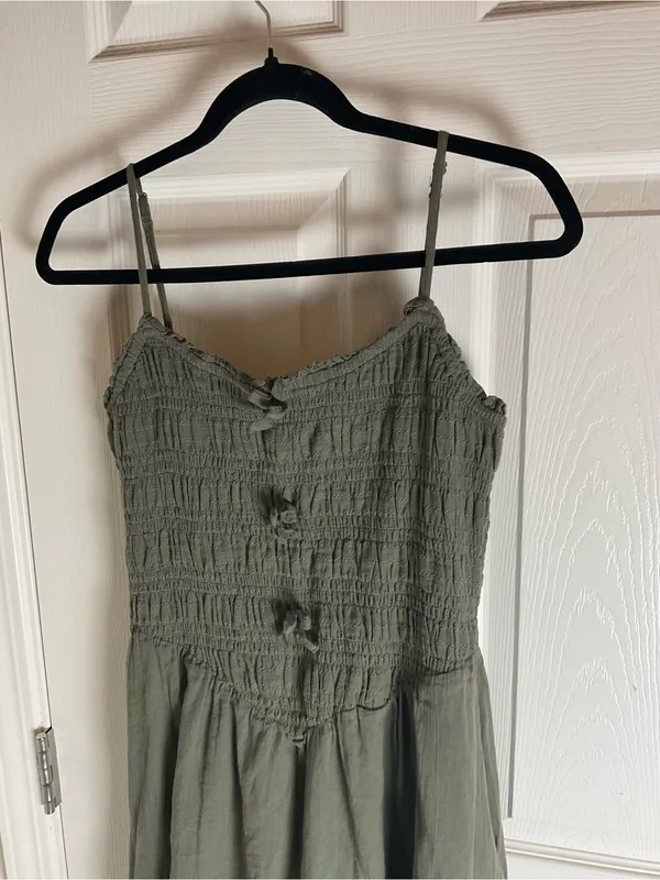American Eagle Smocked Midi Dress in Olive Green – Size Small - Image 6