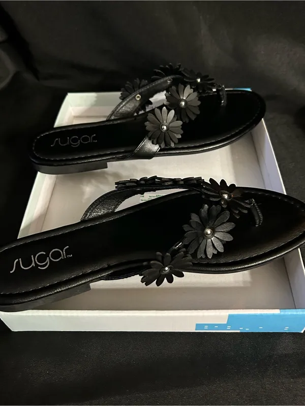 Sugar Finesse Women’s Black Daisy Floral Thong Sandals SZ 9 BNIB - Image 7