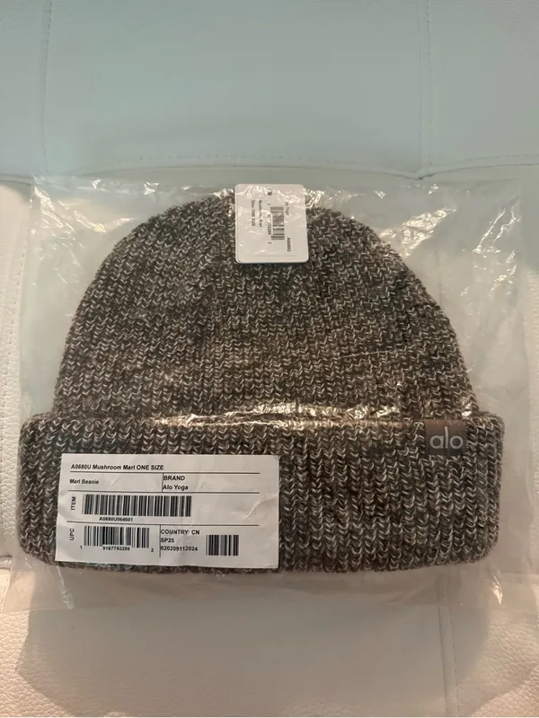 Alo Yoga Marl Beanie Hat- Mushroom Marl - Image 2