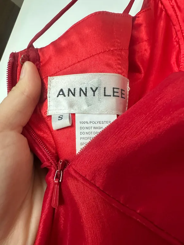 Anny Lee Red Prom Dress with Slit - Image 4