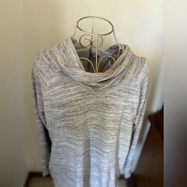 Aerie Gray Funnel Neck Long Sleeve Top with Pockets Size M - Image 8
