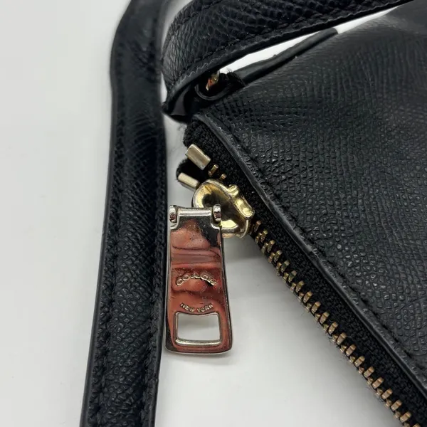 Coach Black Crossgrain Leather Crossbody Bag Gold Hardware Slim Messenger - Image 3