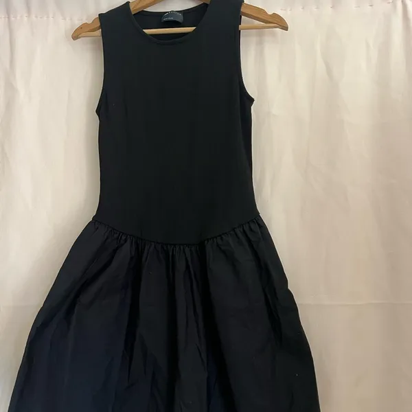 Elegant Black  Dress - Image 2