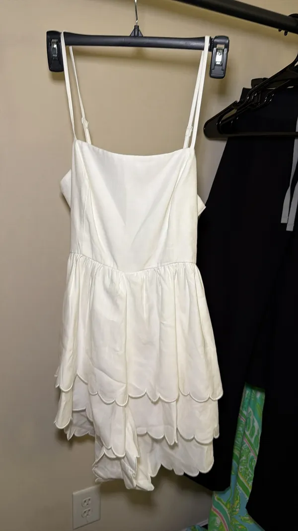 White scalloped these three boutique romper dress with bow - Image 5