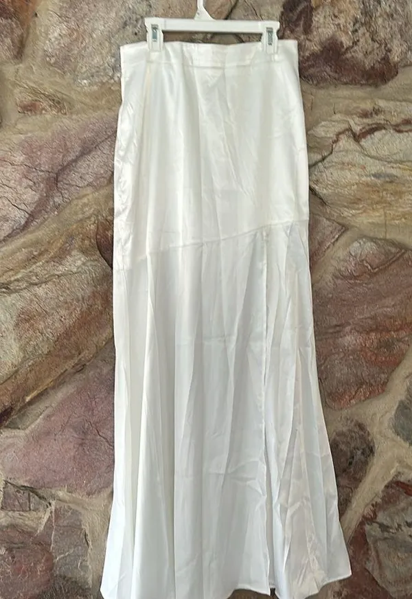 Commense Satin Patchwork Split Maxi Skirt size small White - Image 3