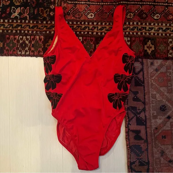 One Piece Red vintage swimsuit with bows - Image 2
