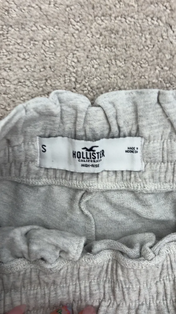 hollister grey sweat shorts  - Image 2