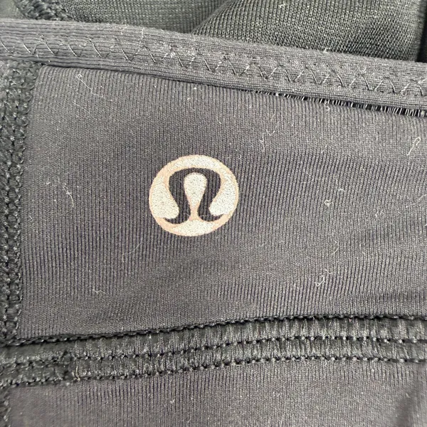 Lululemon Size 6 Straight Up Sports Bra Black Luxtreme Wicking Stretch Yoga Logo - Image 7