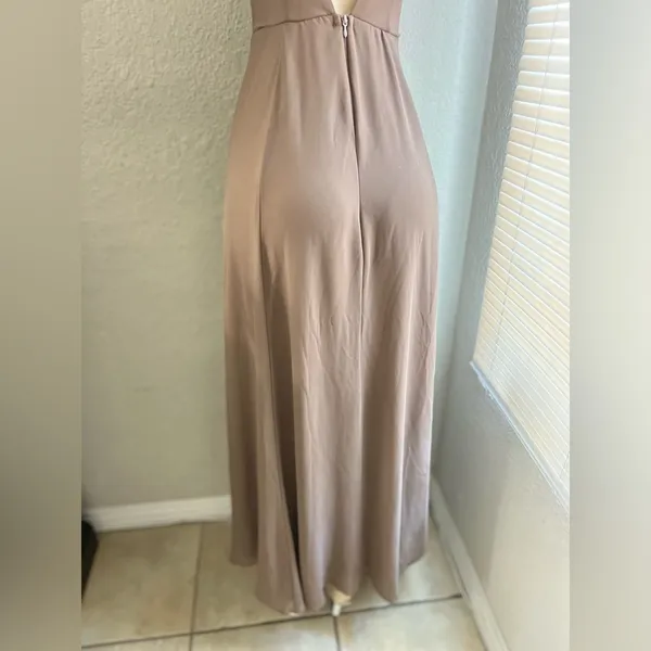 Show Me Your Mumu Sleeveless Maxi Dress in Soft Taupe. Size XS - Image 9