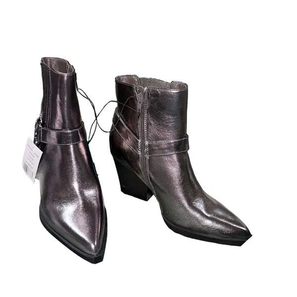 NWT BCBGENRATION Cassidy Harness Harness Bootie Silver 8.5 - Image 6