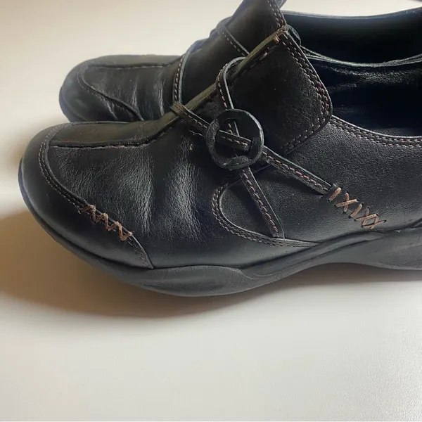 Clarks Black Leather Slip-On Comfort Loafers‎ size 7 - Image 5