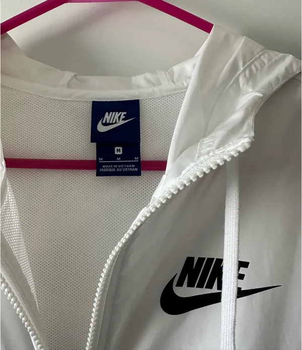 Nike Windbreaker - Image 3