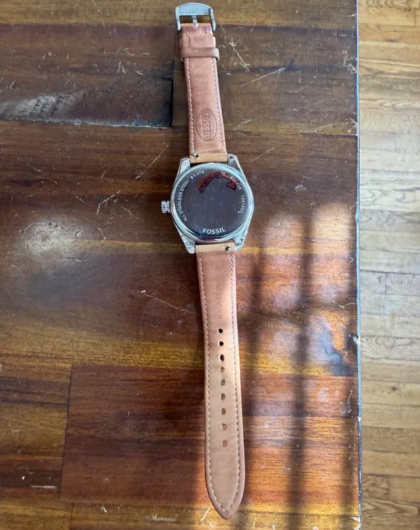 Women’s Fossil Watch- Brown Leather - Image 4
