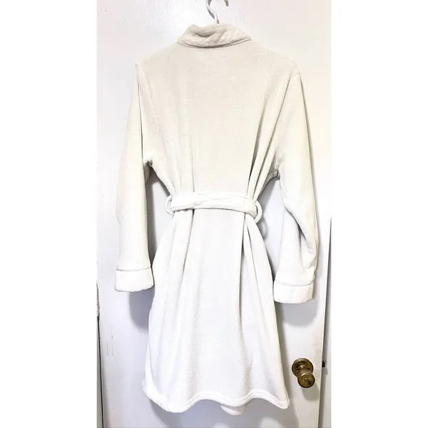 Lord & Taylor White Plush Luxury Robe Size S/M - Image 3