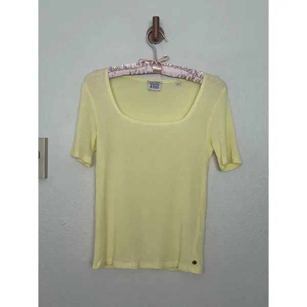 SCOTCH & SODA Fitted Ribbed Scoop-Neck T-Shirt Butter Yellow Square Neck - Image 2