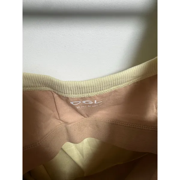 OGL Butter Cream Yellow Ribbed Cotton Cropped Tank Top Sleeveless Shirt Medium - Image 5