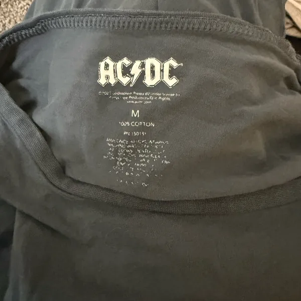 AC/DC Black Graphic Band Tee Size Medium - Image 3