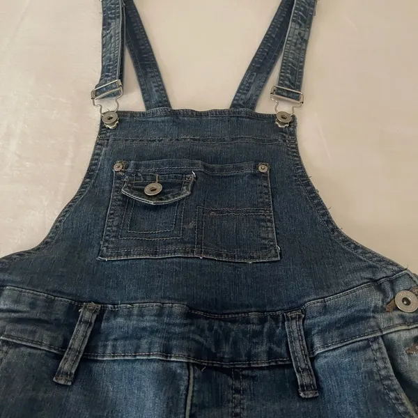 ✨ YMI Distressed Patch Bib Denim Overalls | Sz 9/M ✨ - Image 6