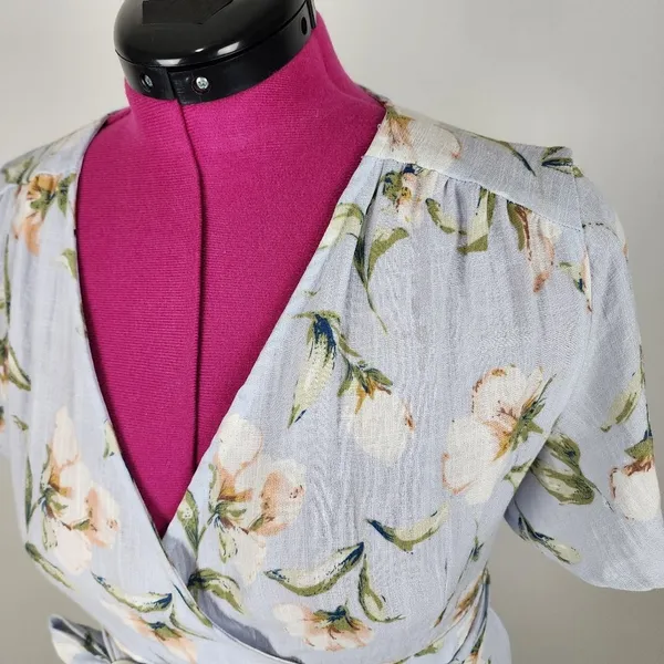 Prómesa Floral Wrap Dress Light Blue Cotton Spandex Size M - Image 14