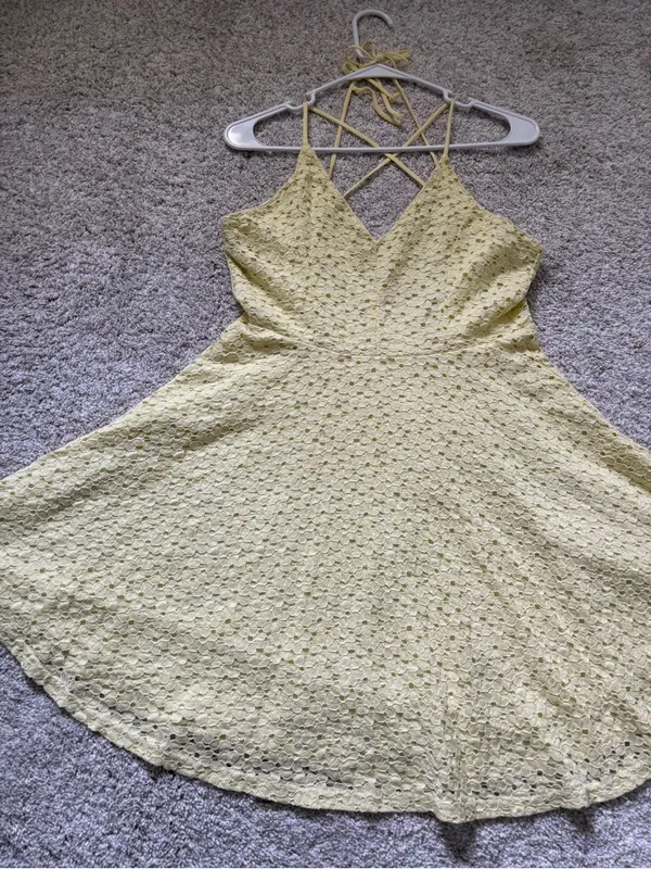 Kimchi Blue Urban Outfitters Lace fit flare halter Mini Dress Open Back Fairy sz 10 - Image 3