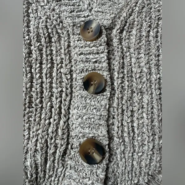 BKE knit oversized, cropped cardigan sweater. Size S, frayed hem, neutral colors - Image 3