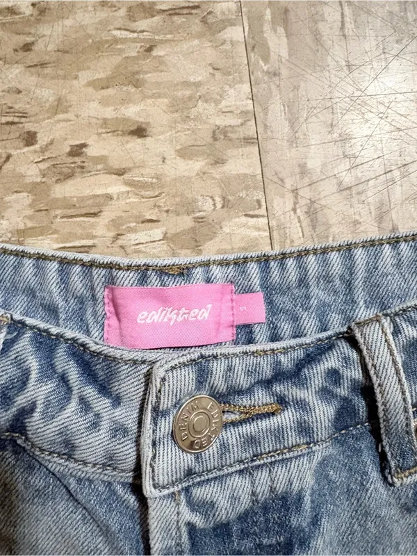 Edikted Light Blue Rolled-Hem Denim Shorts - Image 3