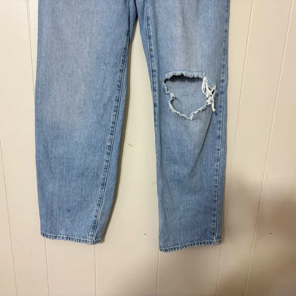 Levi’s ‘94 Baggy Jeans Women’s Size 27 High Rise Light Wash Distressed Straight - Image 2