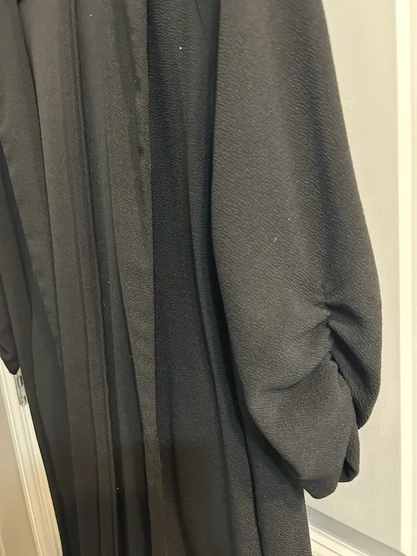 Black Cape Size M - Image 4