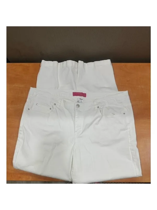 Thalia Sodi White Straight Leg Jeans 20W - Image 3