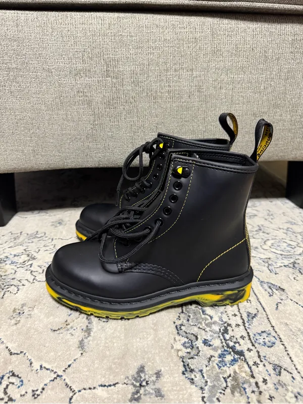 Dr Martens 1460 Marbled Sole Smooth Leather Lace Up Boot - Image 5