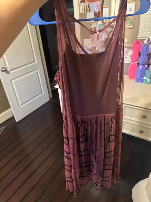 Free people sheer dress and black tight slip underneath - Image 5