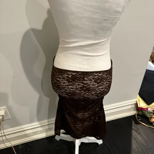 White Fox Brown Lace Fitted Maxi Skirt - Image 5