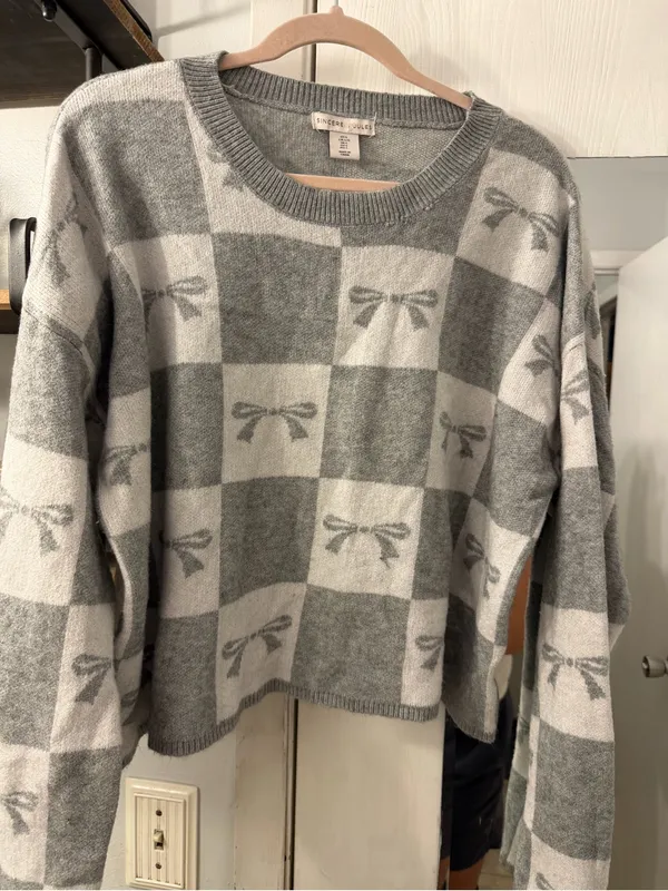 Sincerly Jules Gray & Cream Bow-Check Crewneck Sweater - Image 2
