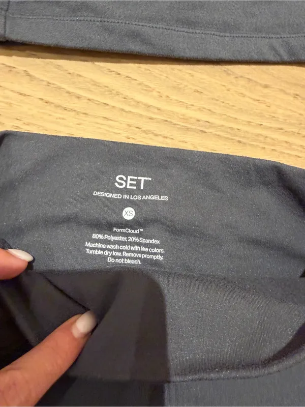 set active women’s leggings x top! form cloud material - Image 6