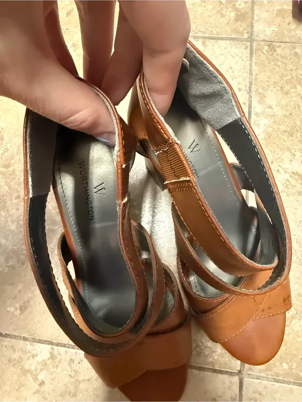 Worthington block heels - Image 4