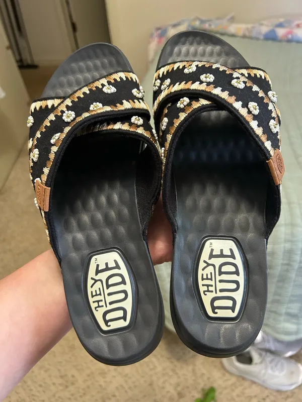 HeyDude Christi Slides - Image 5