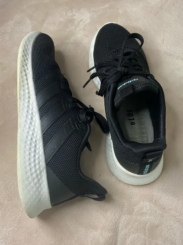adidas Women’s sneaker Shoes Size 8 - Image 5