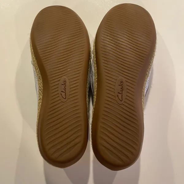 Clark’s Elaina Ruby Red White Espadrilles Women’s size 10 - Image 10